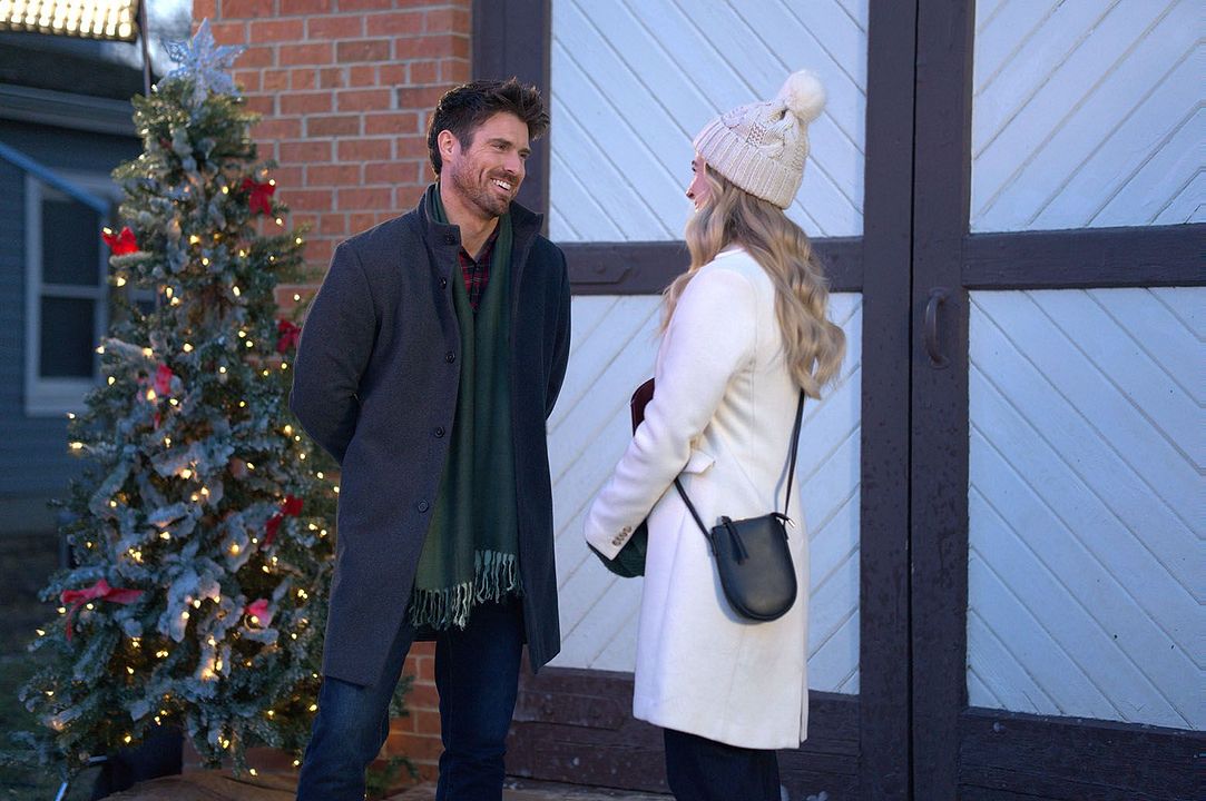 Verlobung unter dem Weihnachtsbaum : Bild Marcus Rosner, Brittany Bristow