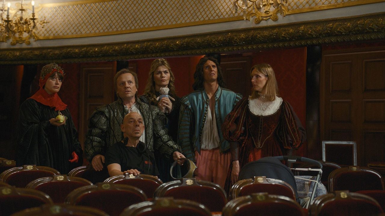 Comédie Française : Bild Laurent Stocker, Christian Hecq, Julien Frison, Adeline D'Hermy, Pauline Clément, Marina Hands