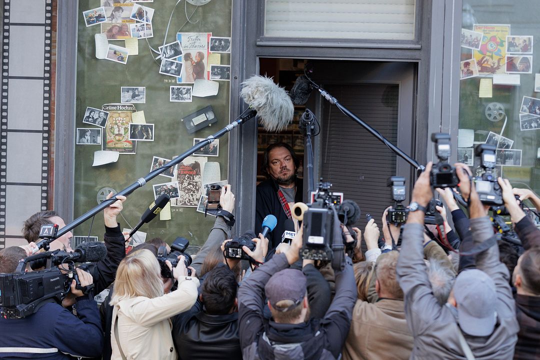 Der Held vom Bahnhof Friedrichstraße : Bild Charly Hübner