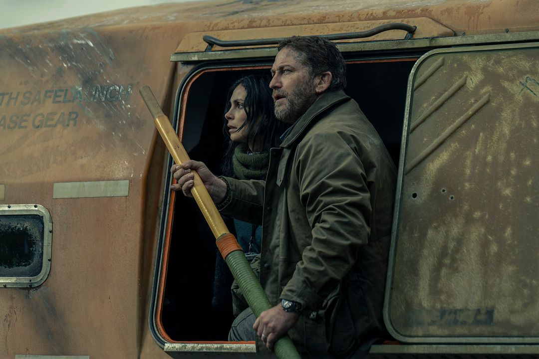 Greenland 2 : Bild Morena Baccarin, Gerard Butler