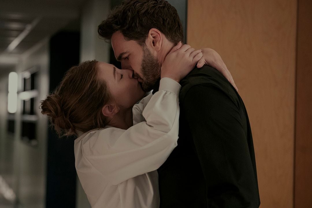 The Love Hypothesis : Bild Lili Reinhart, Tom Bateman