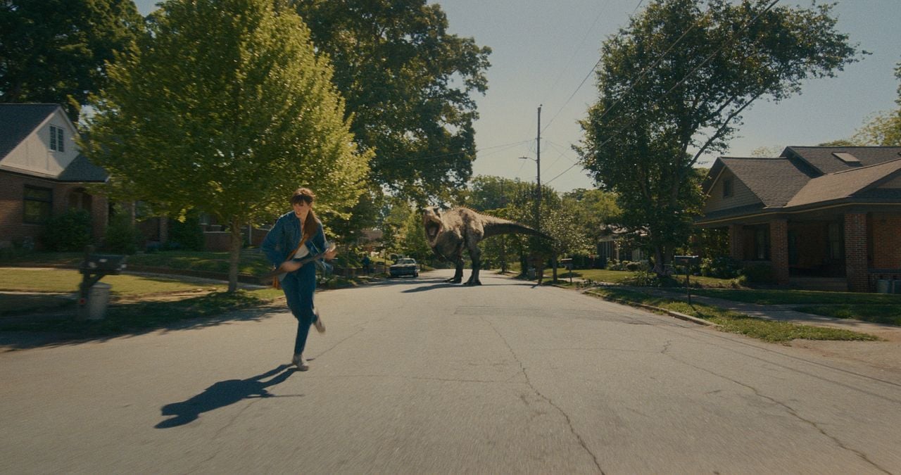 The End Of Oak Street : Bild Anne Hathaway