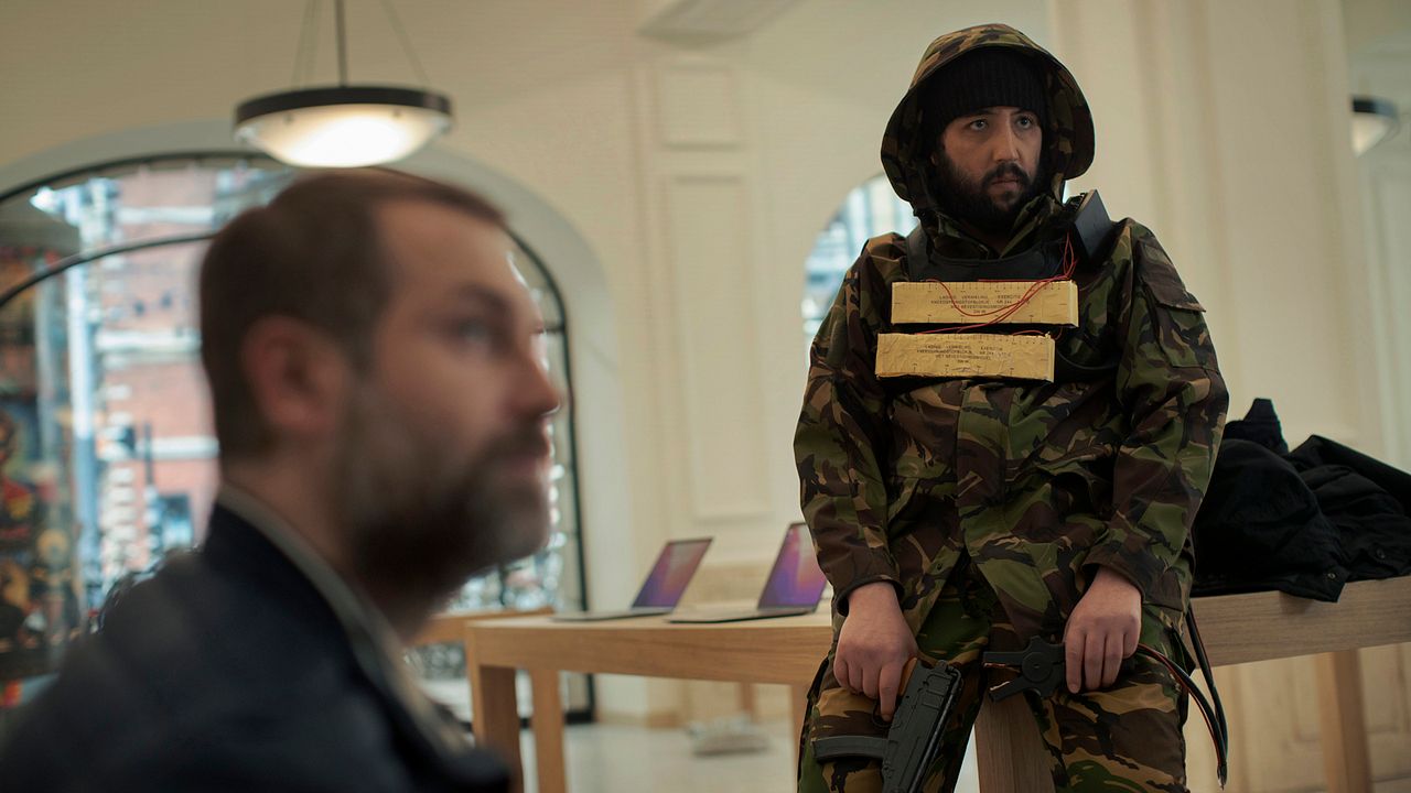 iHostage : Bild Admir Šehović, Soufiane Moussouli