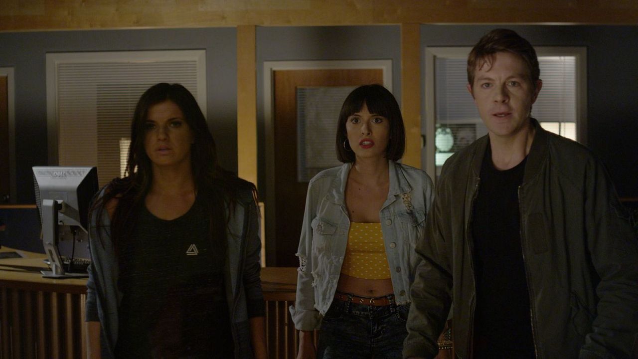 Curse Of The Dream Witch : Bild Lulu Jovovich, Rachele Brooke Smith, Bobby Campo