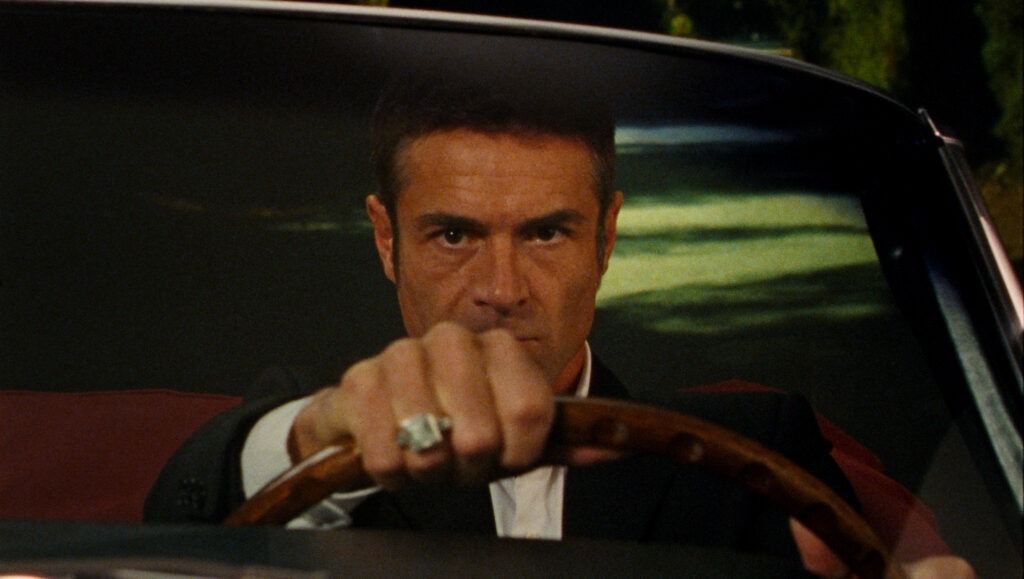 Reflection In A Dead Diamond : Bild Yannick Renier