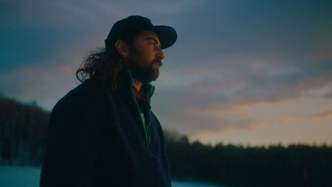 Noah Kahan: Out Of Body : Bild Noah Kahan