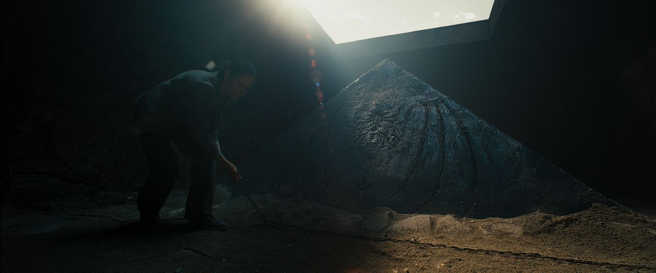 Lee Cronin's The Mummy : Bild May Calamawy