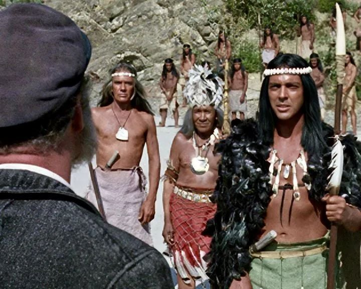 Die Insel der blauen Delphine : Bild Carlos Romero, George Kennedy