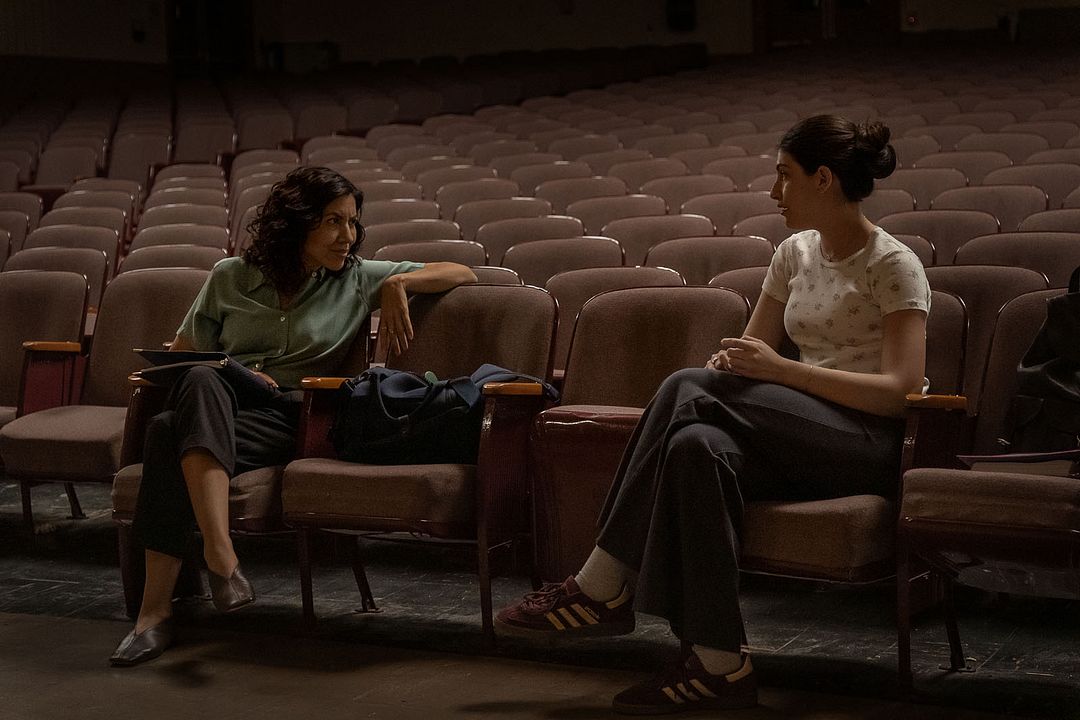 Don't Say Good Luck : Bild Stephanie Beatriz