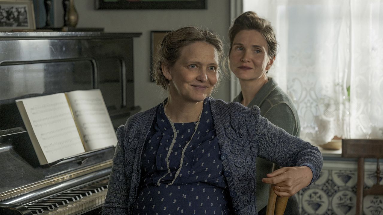 Amrum : Bild Laura Tonke, Lisa Hagmeister