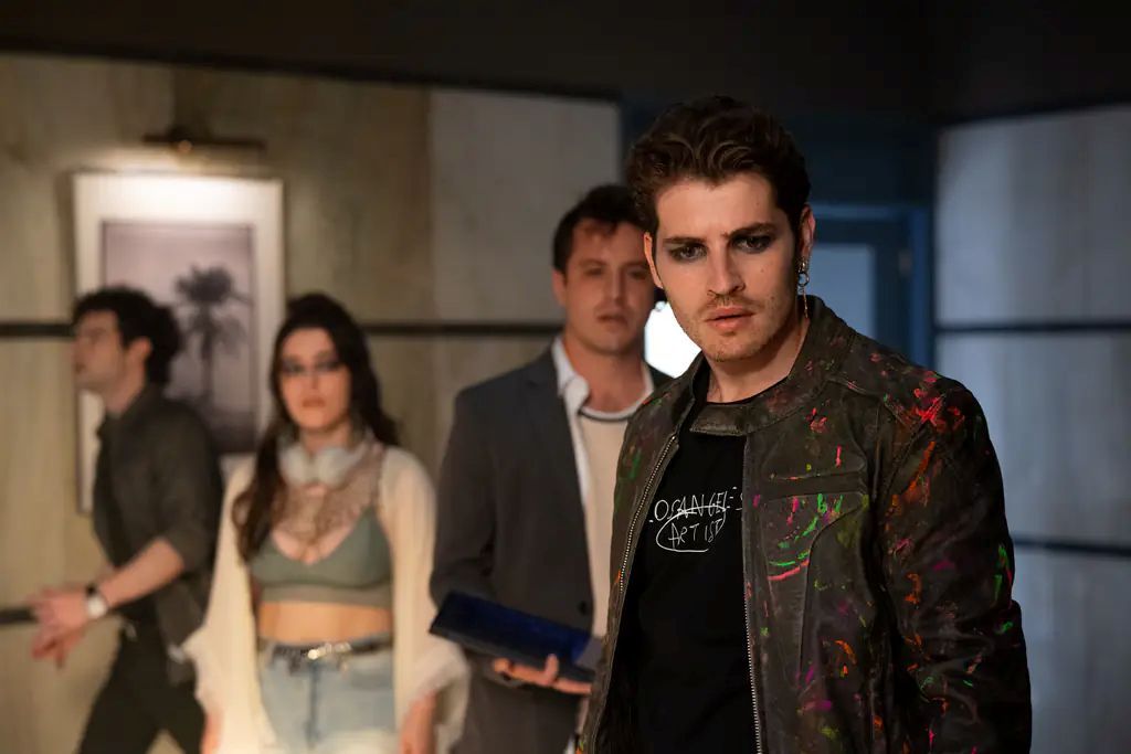 Crawlers – Im Netz der Spinnen : Bild Gregg Sulkin, Estela Garcia
