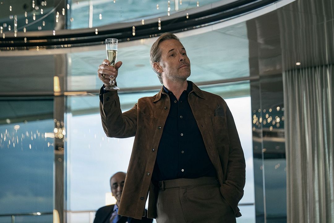 The Woman In Cabin 10 : Bild Guy Pearce