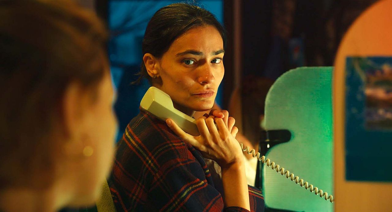 Confidente : Bild Saadet Işıl Aksoy