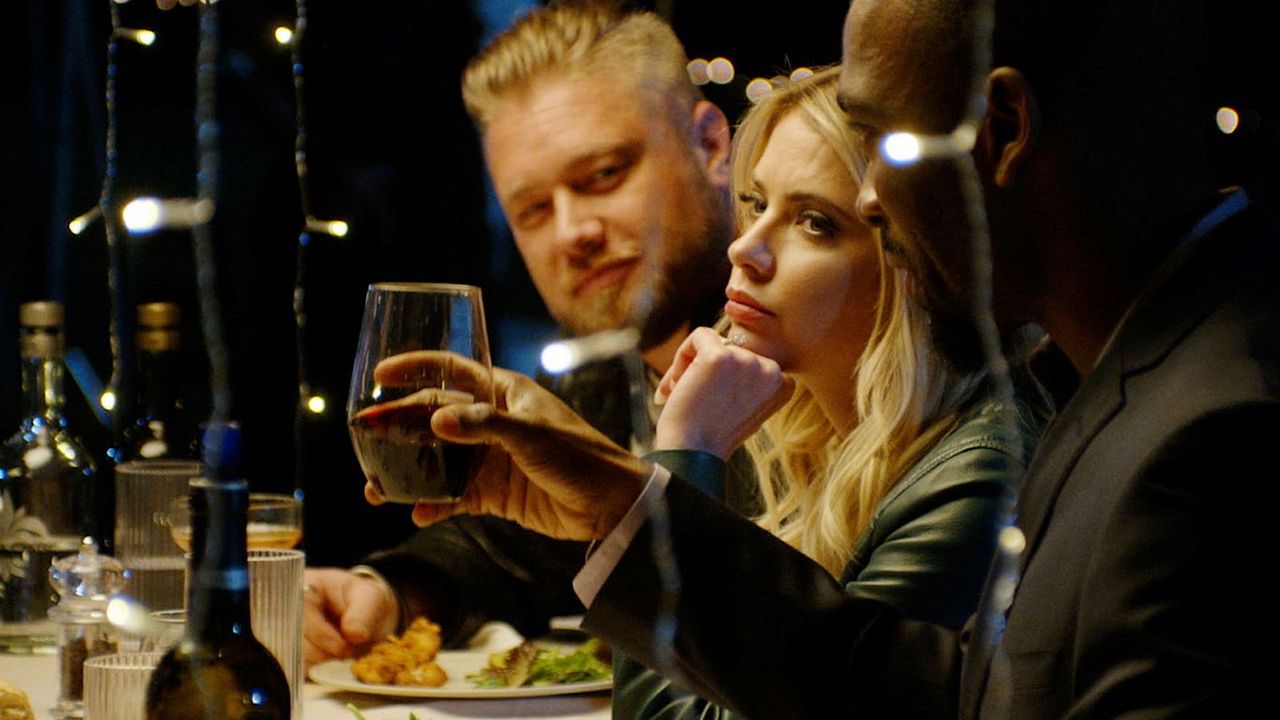 Private Property - Somebody's Always Watching : Bild