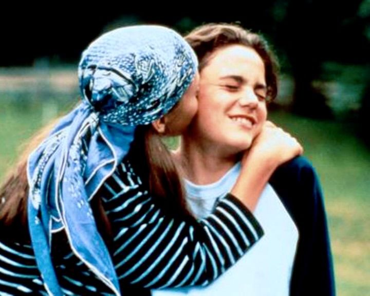 Ein Elch namens Charlie (Ein Elch in Seenot) : Bild Katharine Isabelle, Johnny Morina