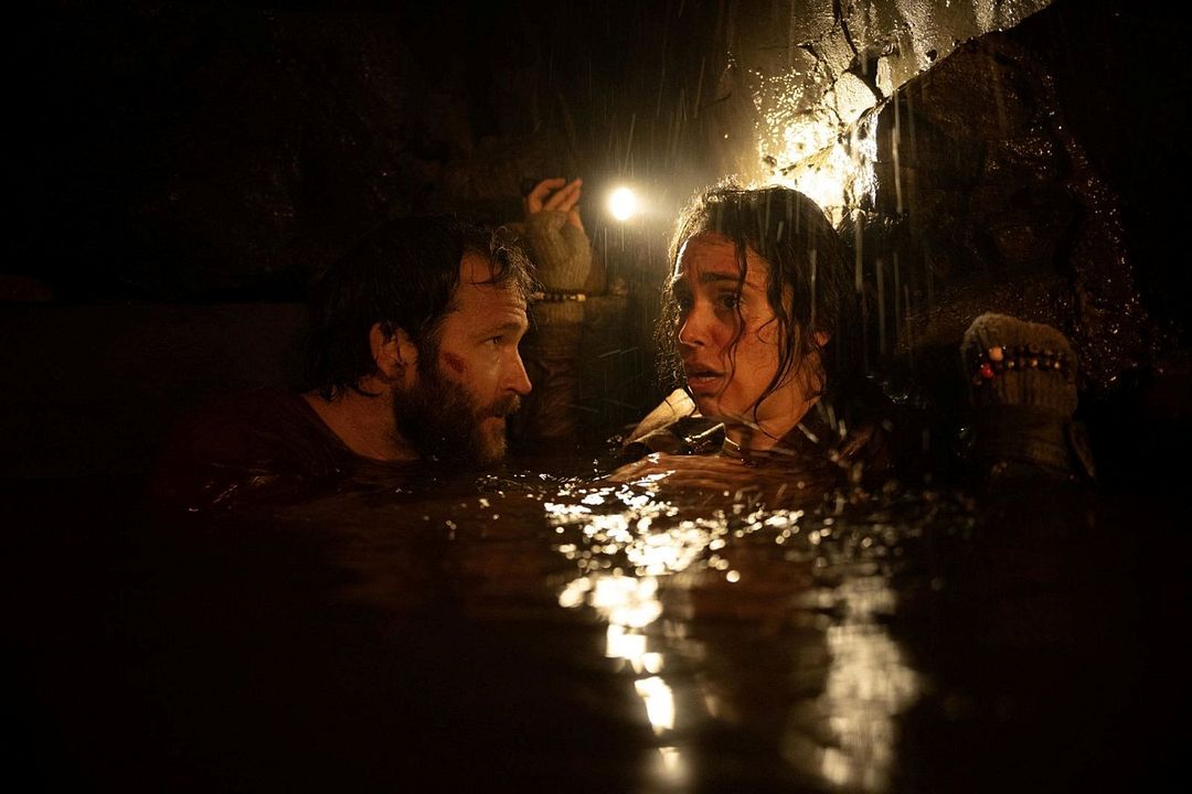 Scurry - They Come From Below : Bild Emalia , Jamie Costa