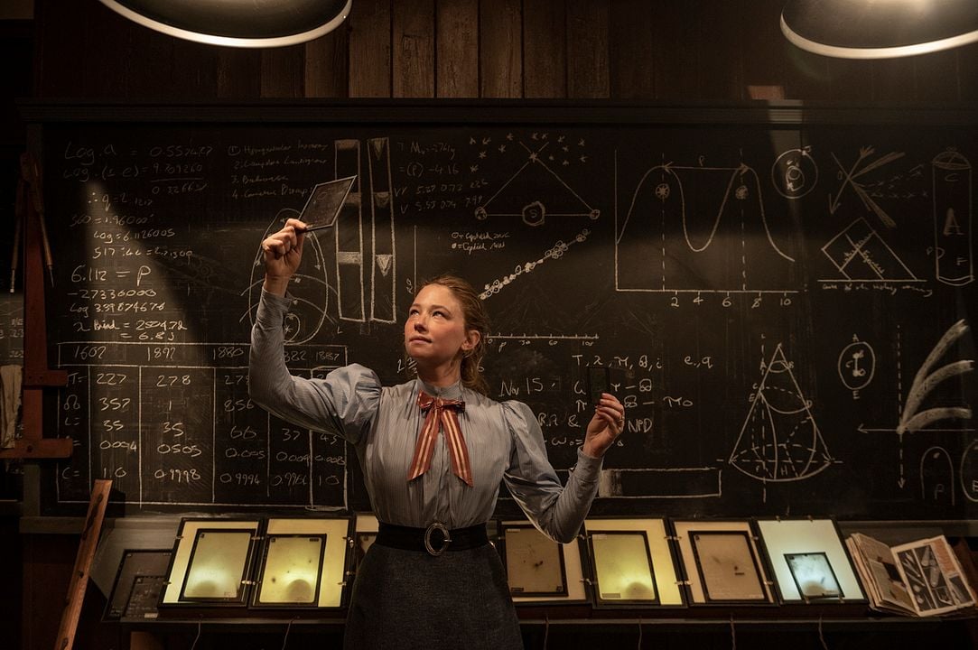 Virginia Woolf's Night & Day : Bild