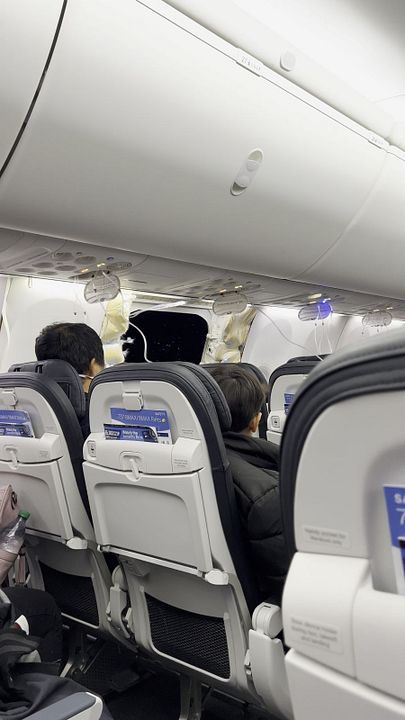Freier Fall: Abrechnung mit Boeing : Bild