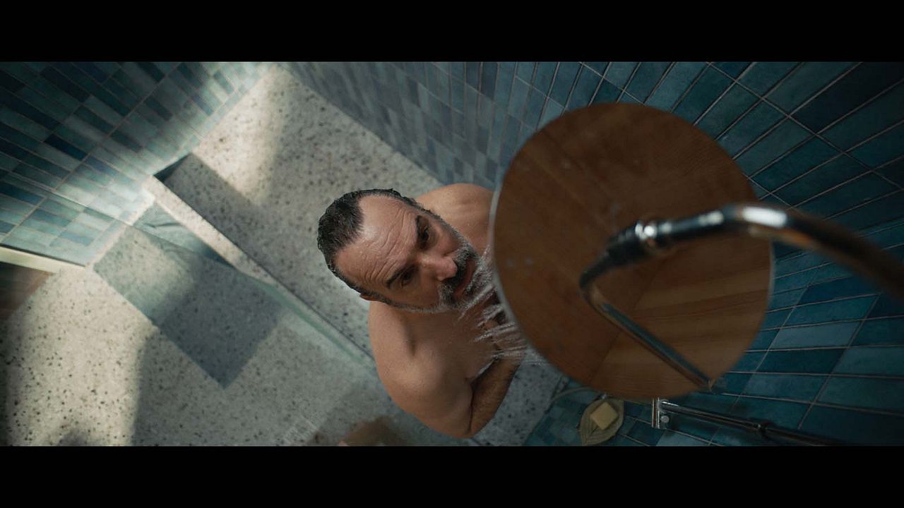 Der Mann, der immer kleiner wurde - Die unglaubliche Geschichte des Mr. C : Bild Jean Dujardin