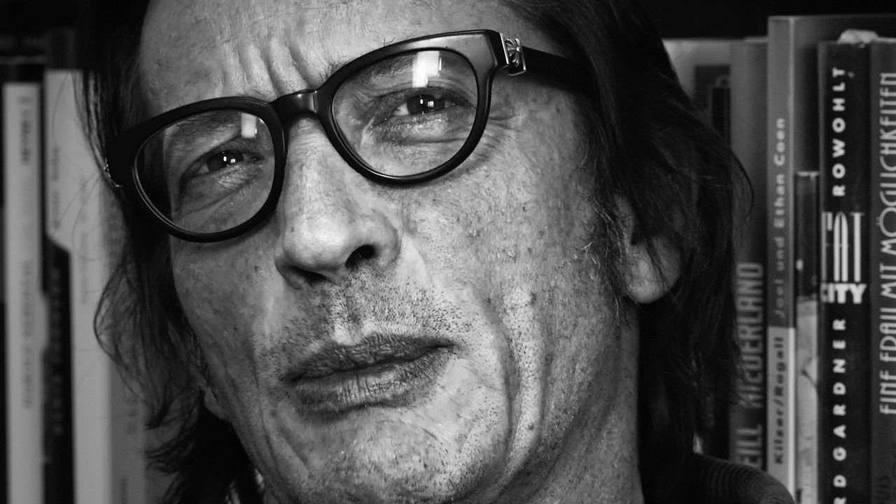 QRT: Zeichen, Zombie, Teqno - Ein Nekrolog : Bild