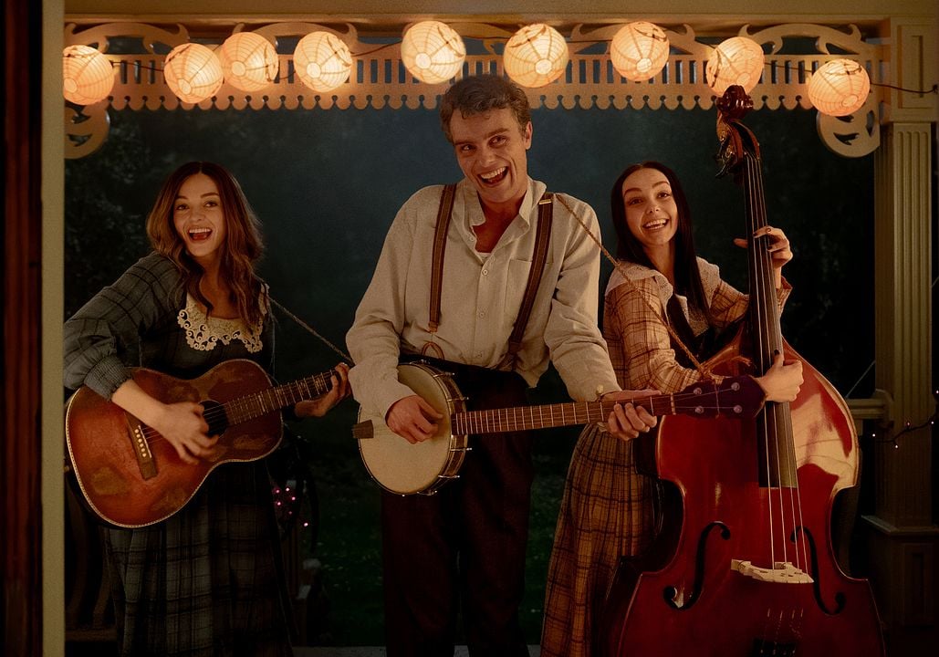 Scary Movie 6 : Bild Savannah Lee Nassif, Olivia Rose Keegan, Cameron Scott Roberts