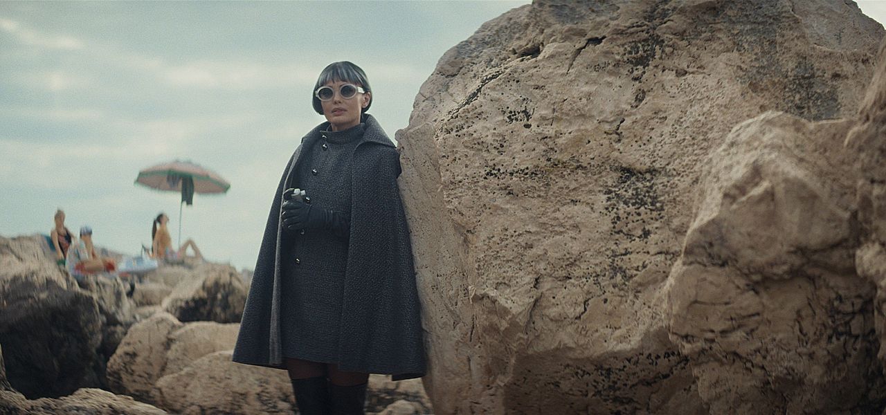 Momo : Bild Laura Haddock