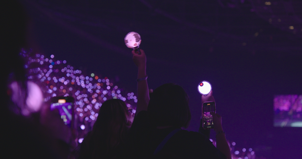 BTS Army: Forever We Are Young : Bild