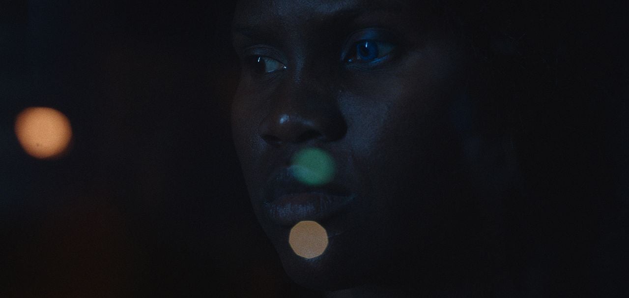 Aisha Can't Fly Away : Bild