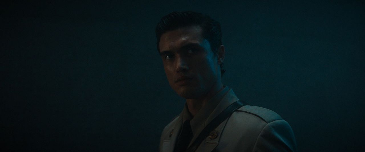Her Private Hell : Bild Charles Melton