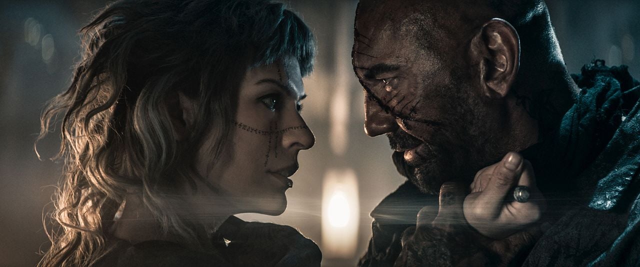 In The Lost Lands : Bild Milla Jovovich, Dave Bautista