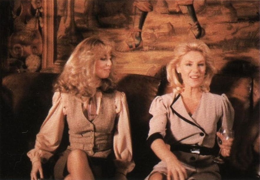 Der Hollywood Clan : Bild Tiffany Bolling, Britt Ekland