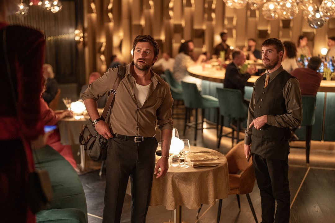 Drop - Tödliches Date : Bild Jeffery Self, Brandon Sklenar