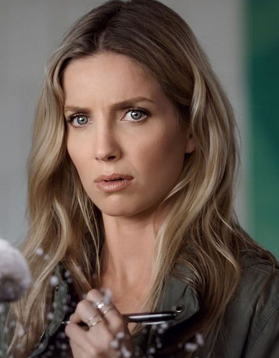 Kinoposter Annabelle Wallis