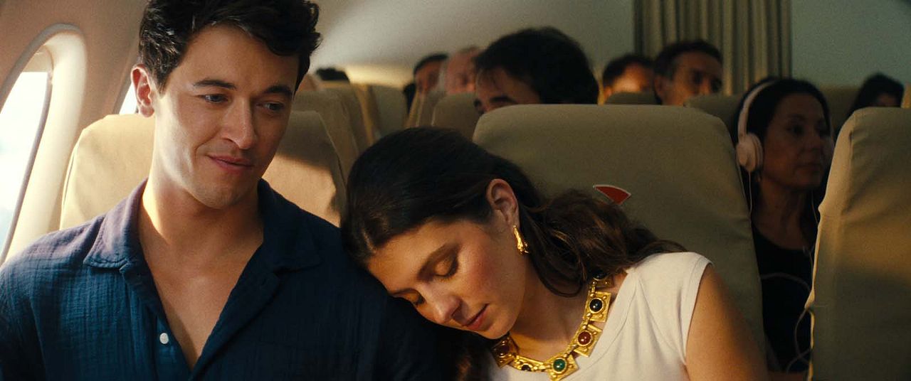 People We Meet On Vacation : Bild Emily Bader, Tom Blyth