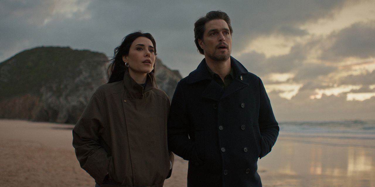Portekiz Aşkı : Bild Cansu Dere, Diogo Morgado