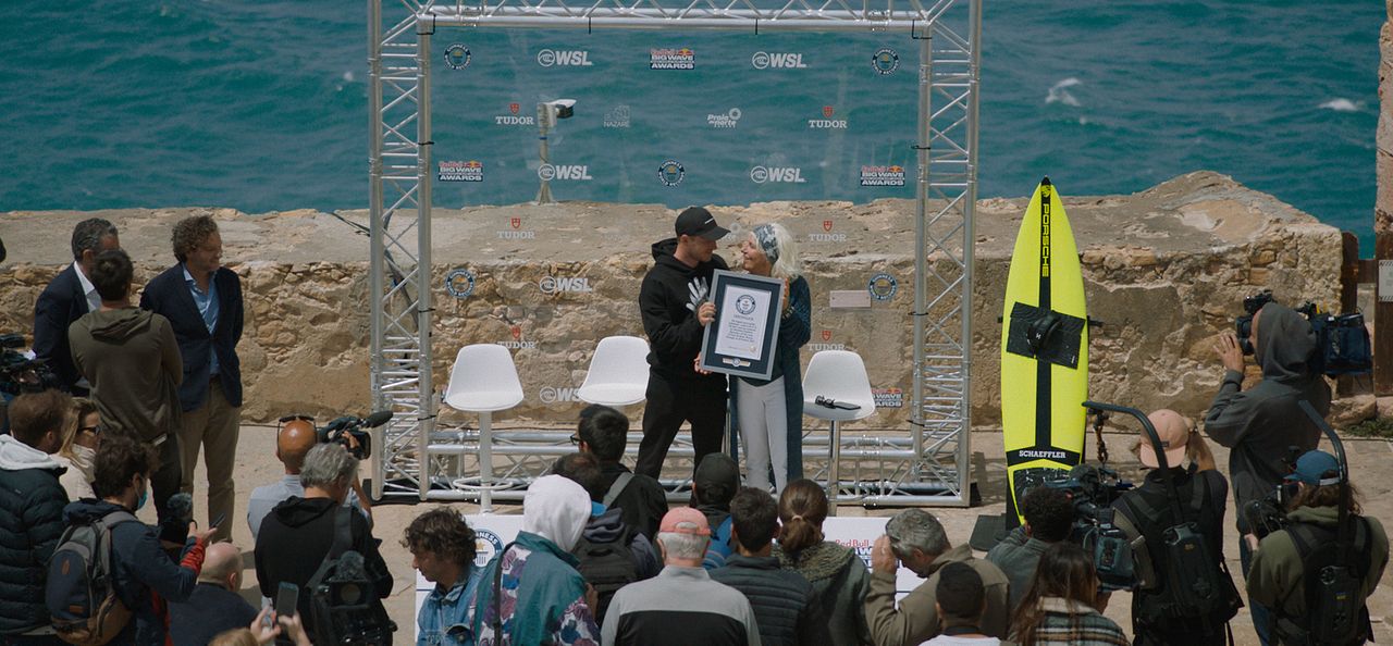 On The Wave : Bild Sebastian Steudtner, Katharina Schrattenecker