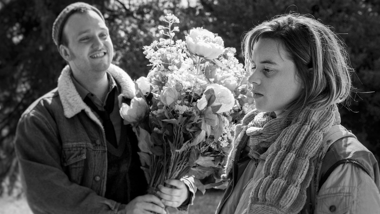 Sie glauben an Engel, Herr Drowak? : Bild Luna Wedler, Jan Bülow