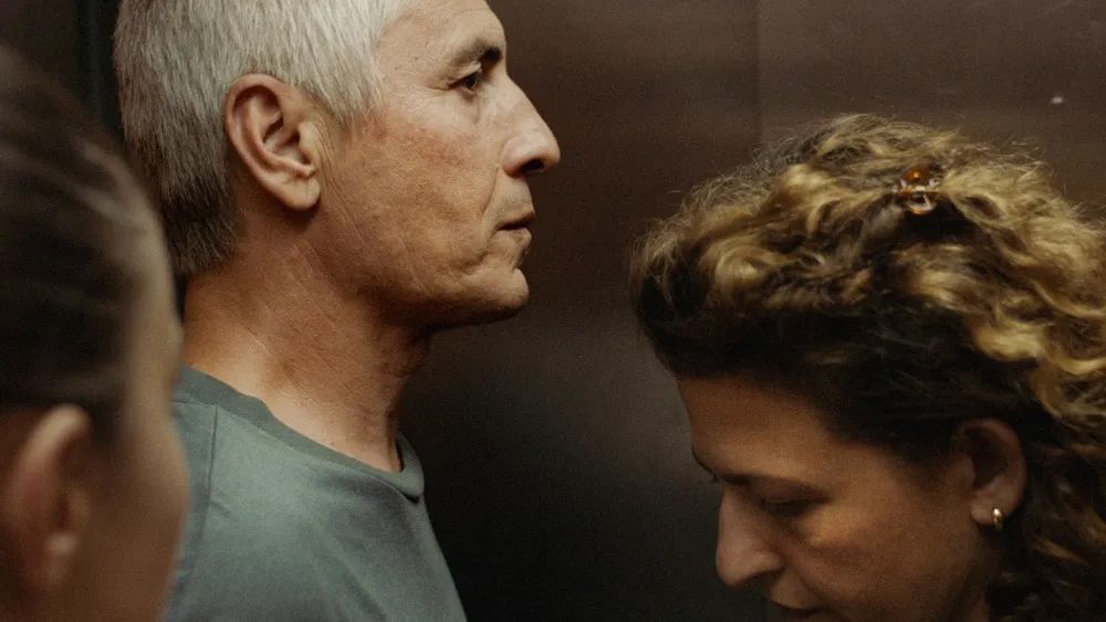 Shame And Money : Bild