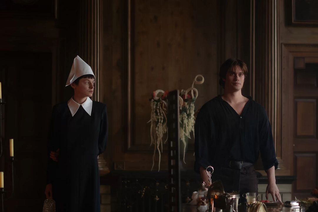 100 Nights Of Hero : Bild Emma Corrin