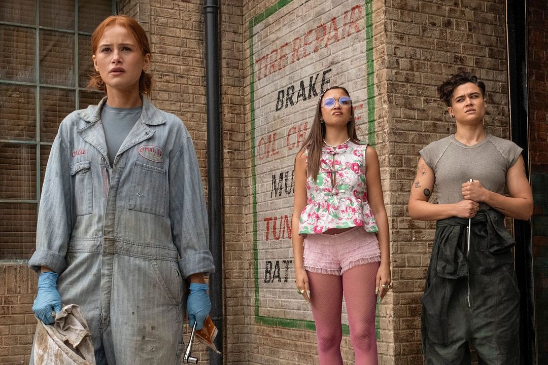 Liebe braucht Wartung : Bild Madelaine Petsch, Katy O'Brian, Madison Bailey