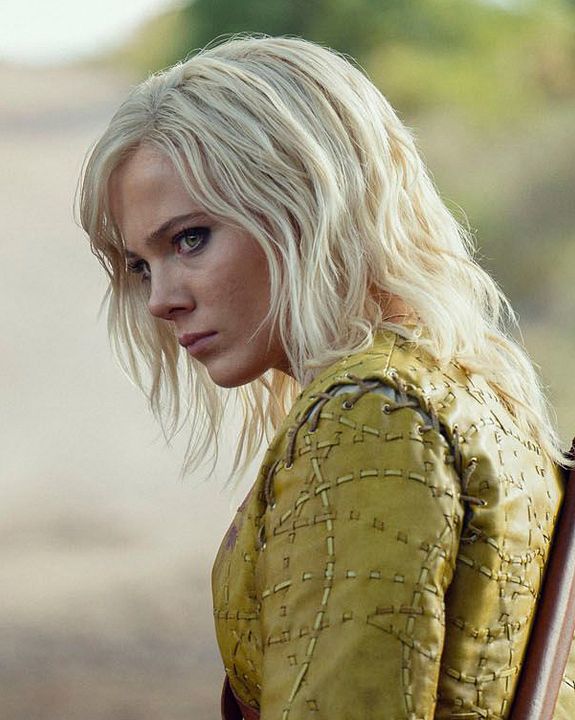 Kinoposter Freya Allan