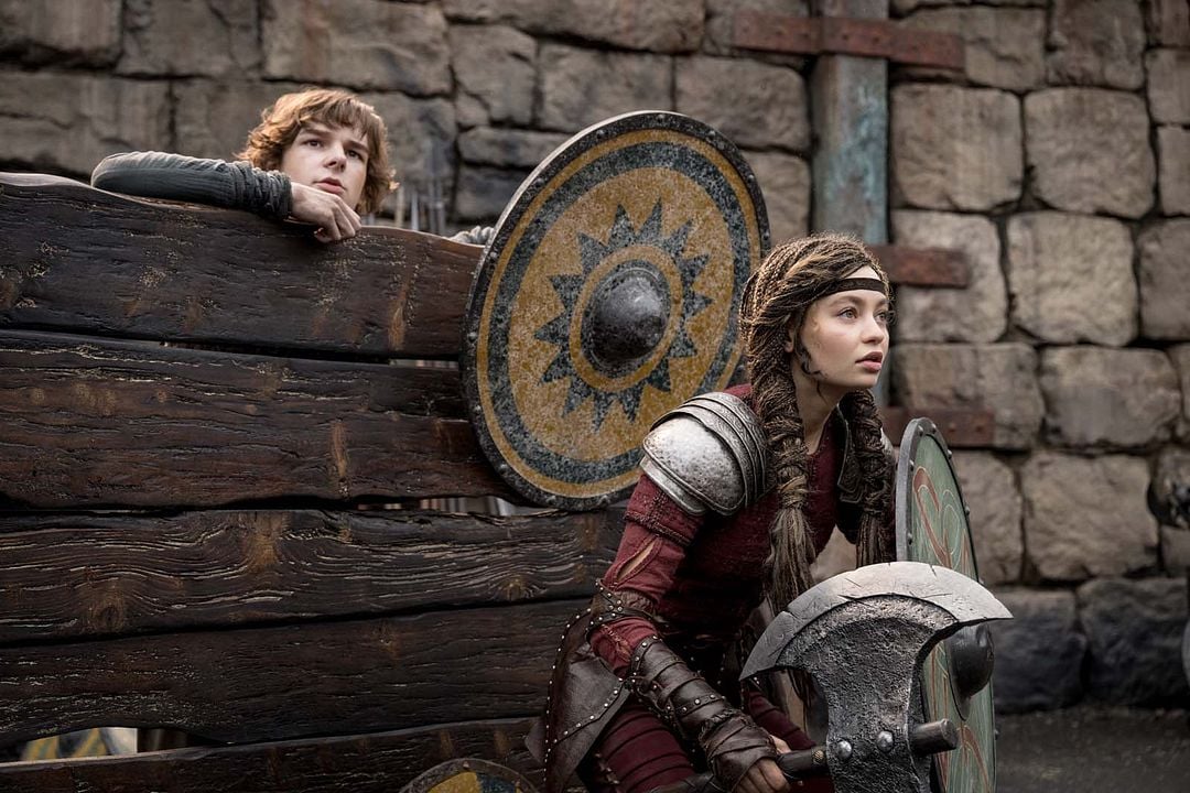 Drachenzähmen leicht gemacht : Bild Nico Parker, Mason Thames