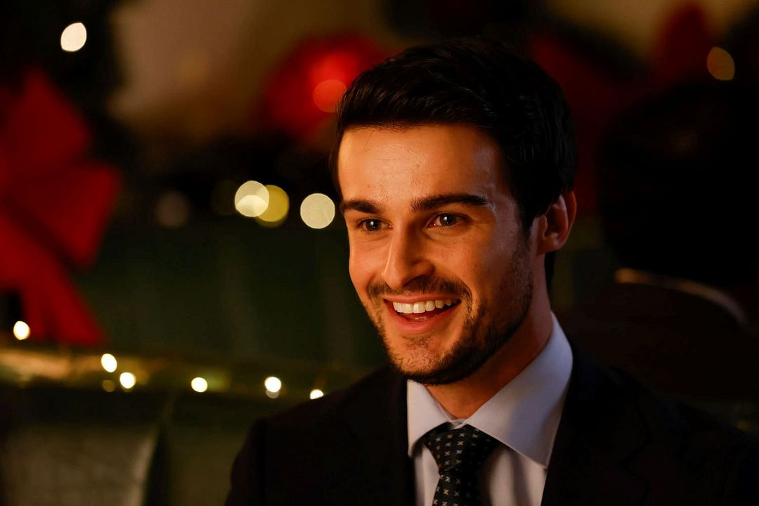 Ein Prinz zu Weihnachten - Verliebt im Winterwunderland : Bild Mitchell Bourke