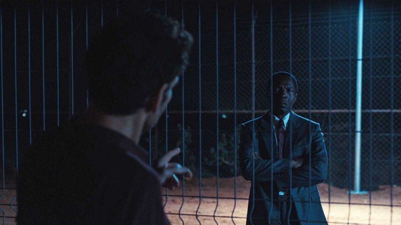 The Fence - Black Battles With Dogs : Bild Isaach de Bankolé