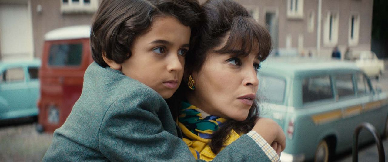 Mit Liebe und Chansons : Bild Leïla Bekhti, Naïm Naji