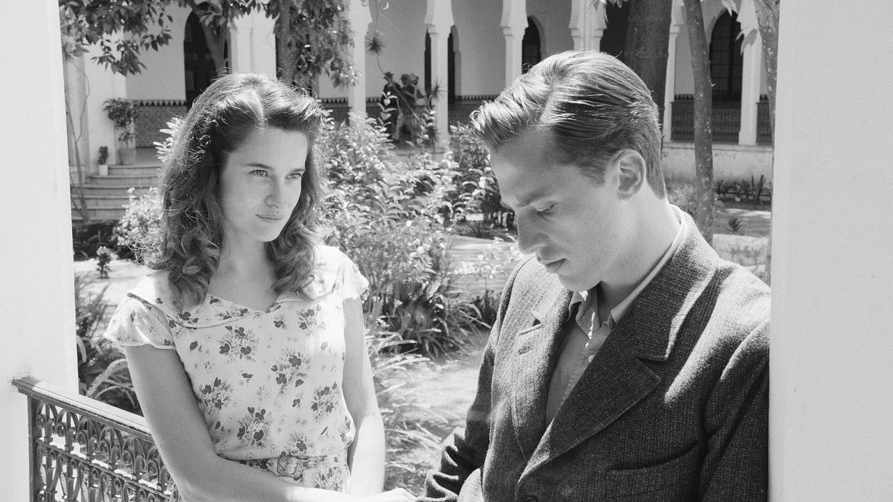 Der Fremde : Bild Rebecca Marder, Benjamin Voisin