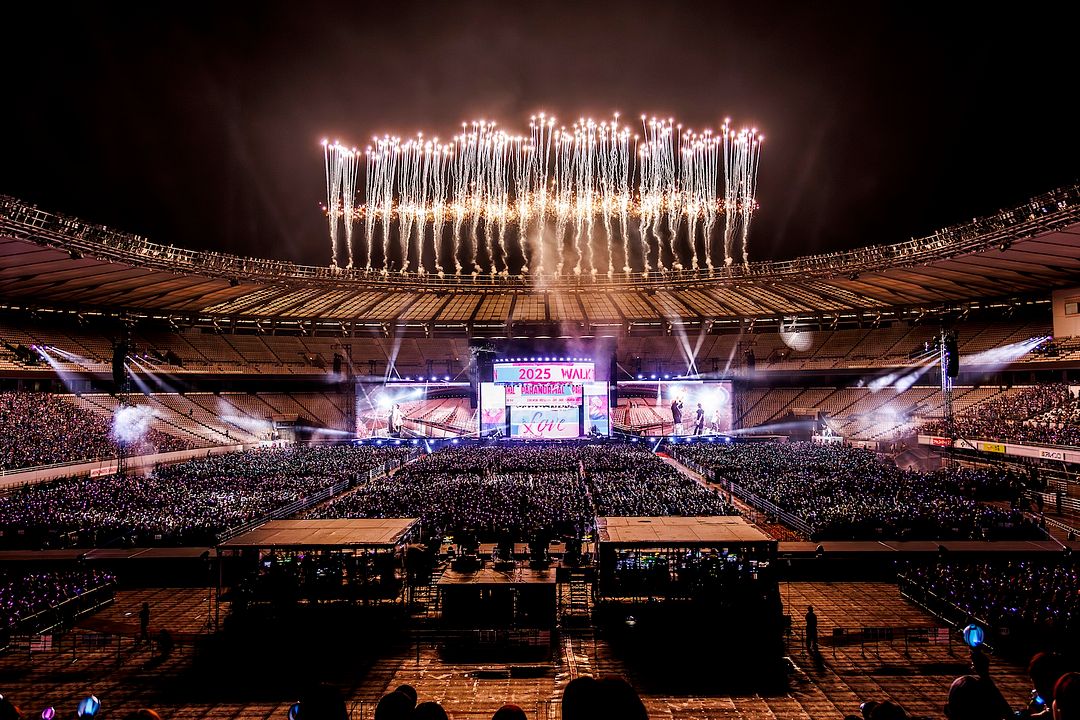 Enhypen [Walk The Line Summer Edition] In Cinemas : Bild Jay , Jungwon , Heeseung , Ni-ki , Sunoo , Sunghoon , Jake 