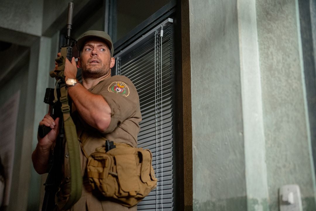 In The Grey : Bild Henry Cavill