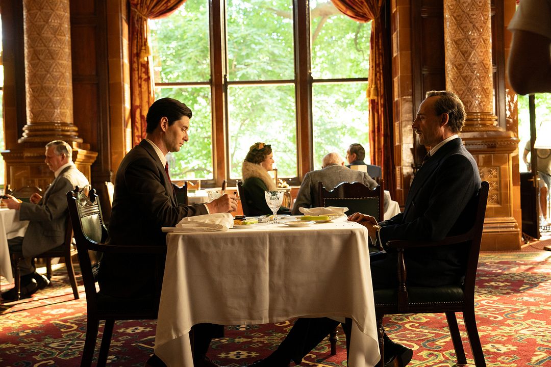 The Critic : Bild Mark Strong