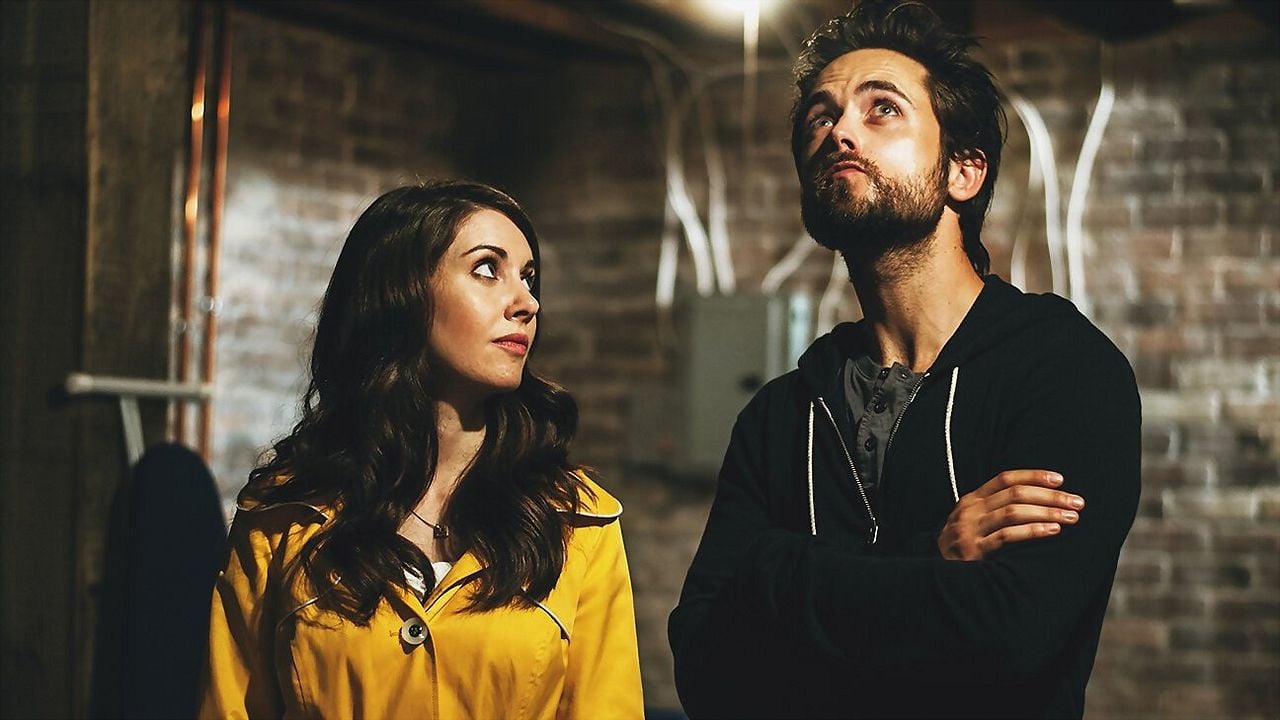 Liebe kann seltsam sein : Bild Justin Chatwin, Alison Brie